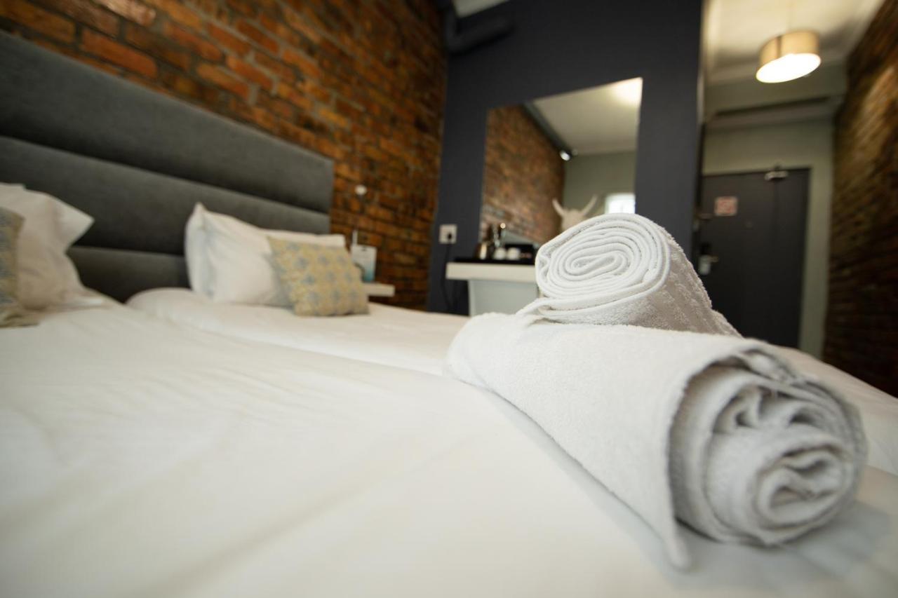 The Rhino Hotel & Apartments Cape Town Exterior photo